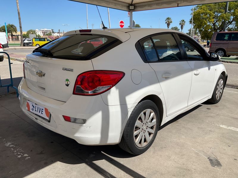 Chevrolet Cruze 1.6 LT 2011 – снимка 2