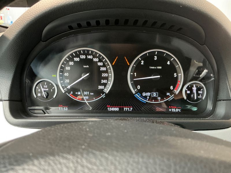 BMW 5er 530d 2015 – снимка 13