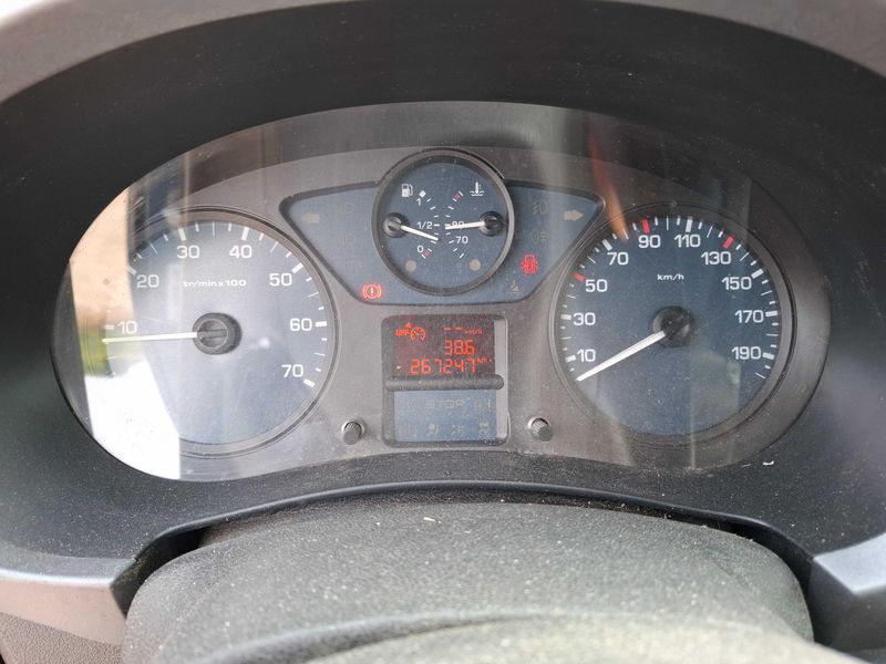 Citroen Berlingo 1.6 HDi Collection 2010 – снимка 12