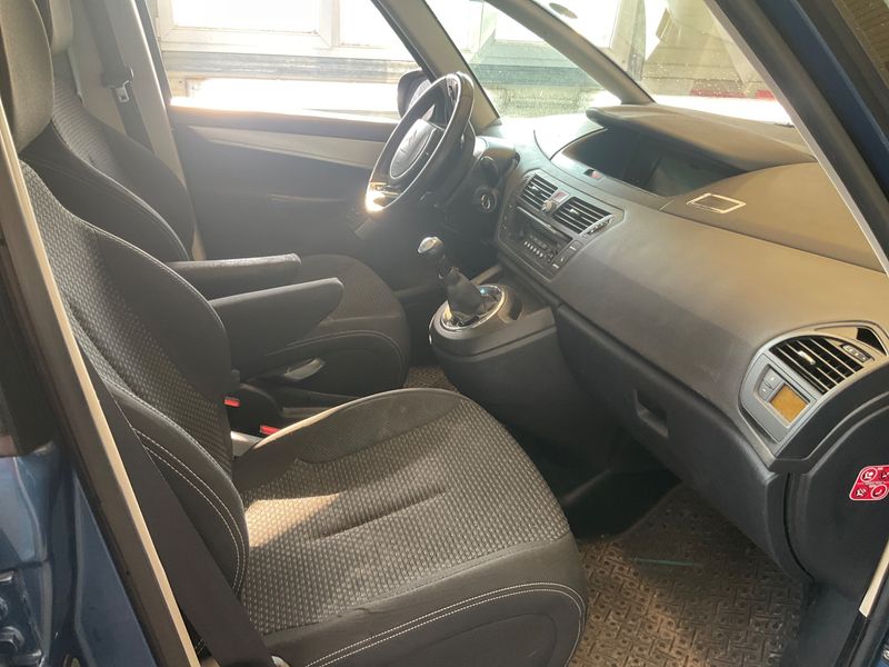 Citroen C4 Picasso 1.6 VTi Tendance 2010 – снимка 3