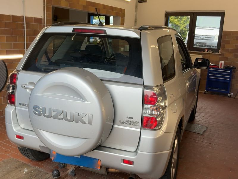 Suzuki Grand Vitara 2.4 VVT Club 2009 – снимка 8