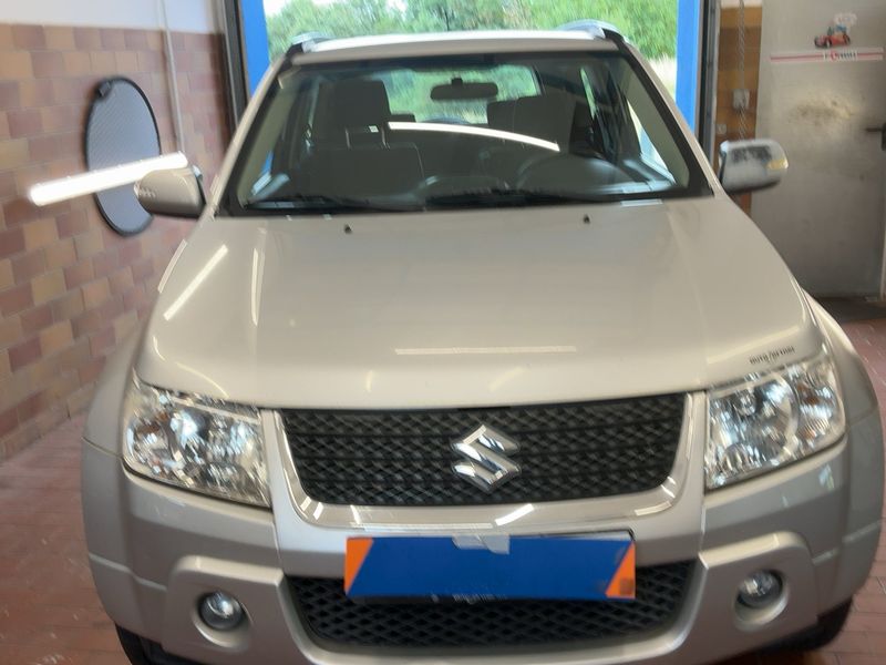 Suzuki Grand Vitara 2.4 VVT Club 2009 – снимка 14