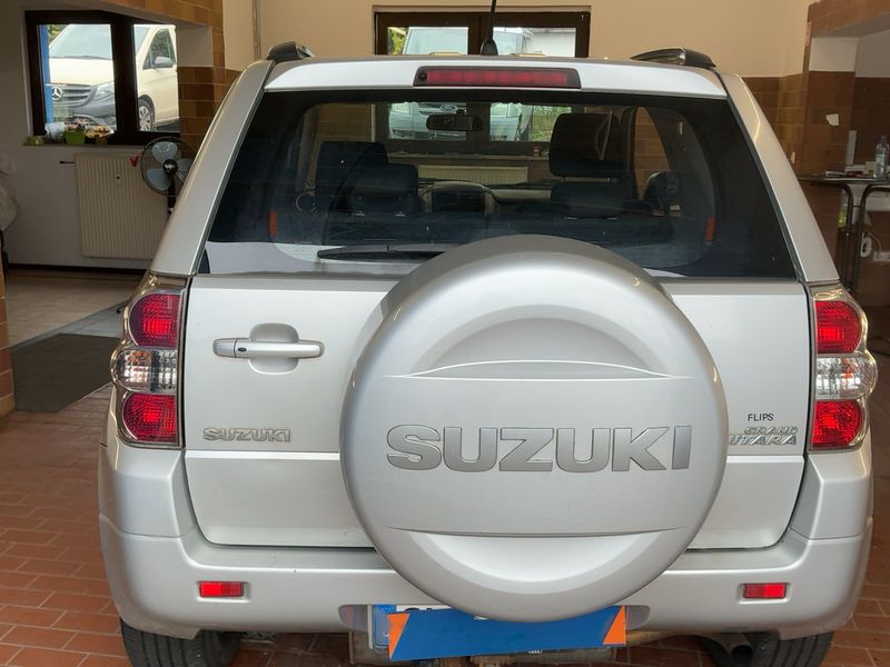 Suzuki Grand Vitara 2.4 VVT Club 2009 – снимка 7