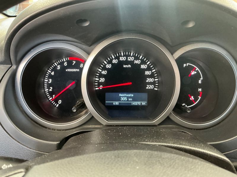 Suzuki Grand Vitara 2.4 VVT Club 2009 – снимка 18