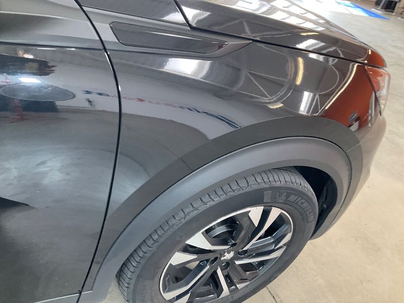 Peugeot 2008 1.2 PureTech Allure 2020 – снимка 22