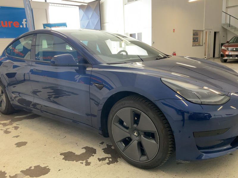 Tesla Model 3 Standard Range 2023 – снимка 12
