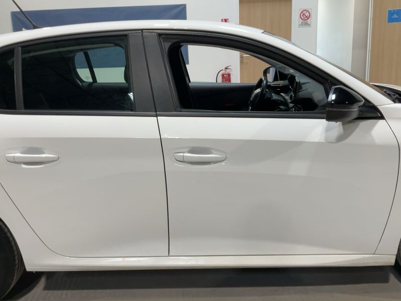 Peugeot 208 1.2 PureTech Active Pack 2022 – снимка 10