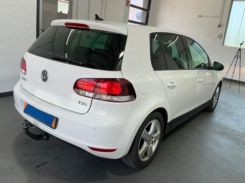 Volkswagen Golf VI 2.0 TDI Highline 2009 – снимка 2