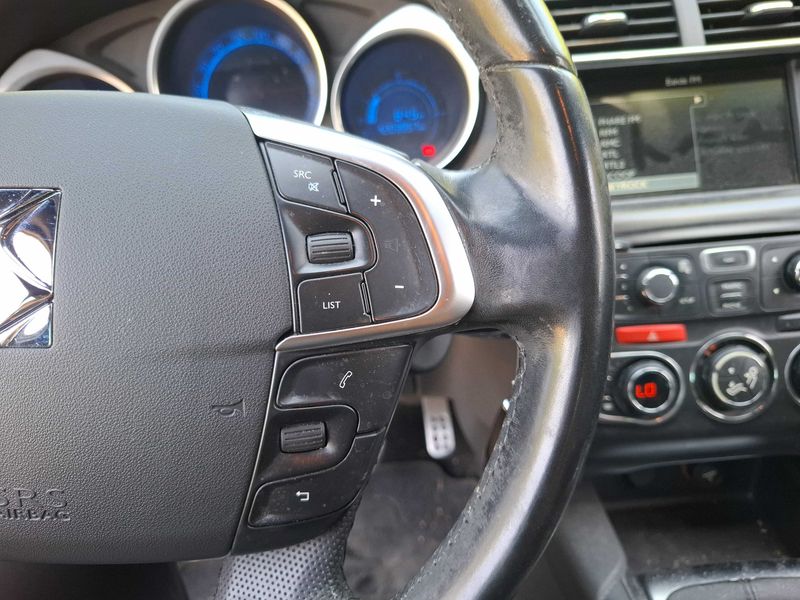 Citroen DS4 1.6 e-HDi SoChic 2013 – снимка 29