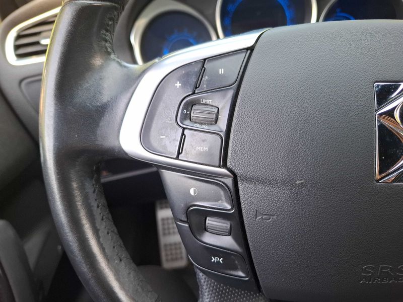 Citroen DS4 1.6 e-HDi SoChic 2013 – снимка 25