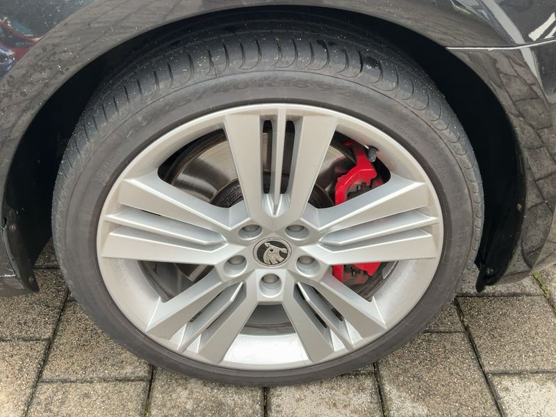 Skoda Octavia 2.0 TDI RS 2015 – снимка 11