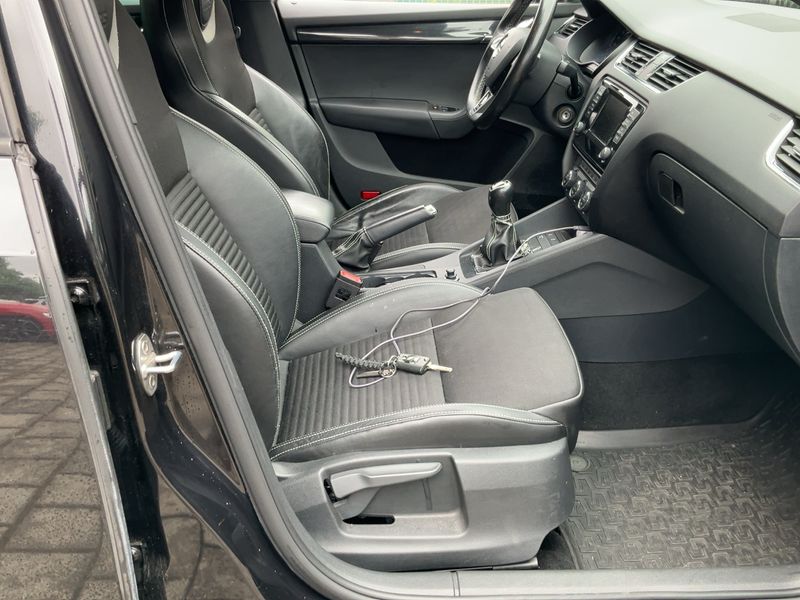 Skoda Octavia 2.0 TDI RS 2015 – снимка 16