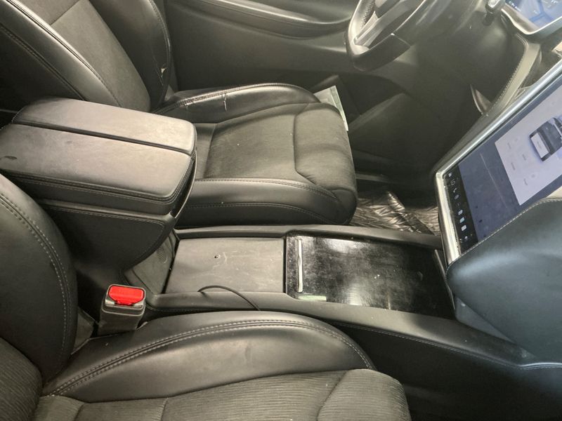 Tesla Model X 75D Dual 2018 – снимка 26
