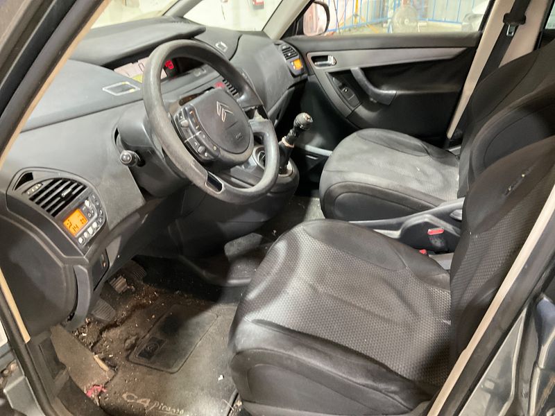 Citroen C4 Grand Picasso 1.6 HDi Cool 2010 – снимка 7