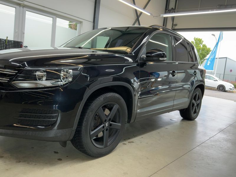 Volkswagen Tiguan 2.0 TDI Trend & Fun BlueMotion Tech 2015 – снимка 2