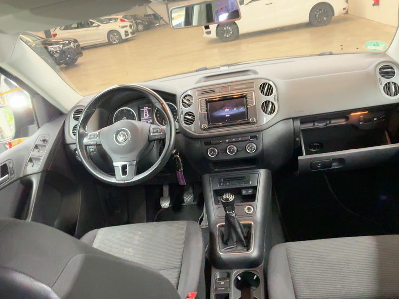 Volkswagen Tiguan 2.0 TDI Trend & Fun BlueMotion Tech 2015 – снимка 18