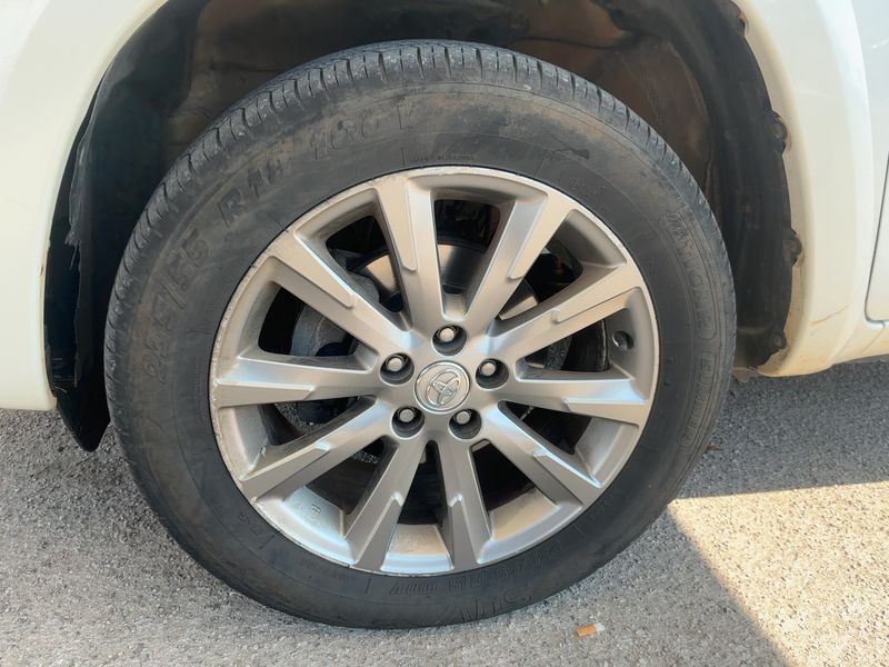 Toyota RAV 4 2.2 D-4D Crossover Exclusive 2012 – снимка 3