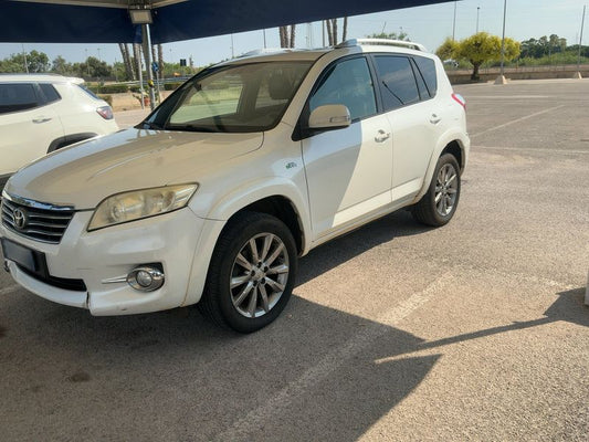 Toyota RAV 4 2.2 D-4D Crossover Exclusive 2012 – снимка 2