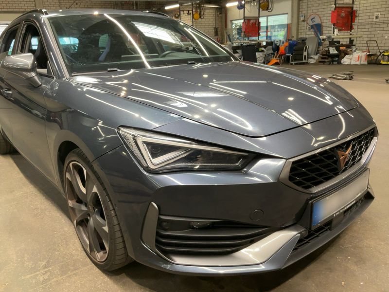 Cupra Leon 1.4 e-HYBRID VZ 2024 – снимка 12