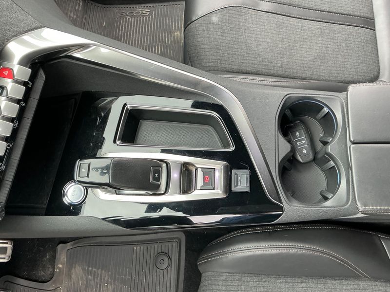 Peugeot 5008 1.5 Blue-HDi GT Line 2018 – снимка 35