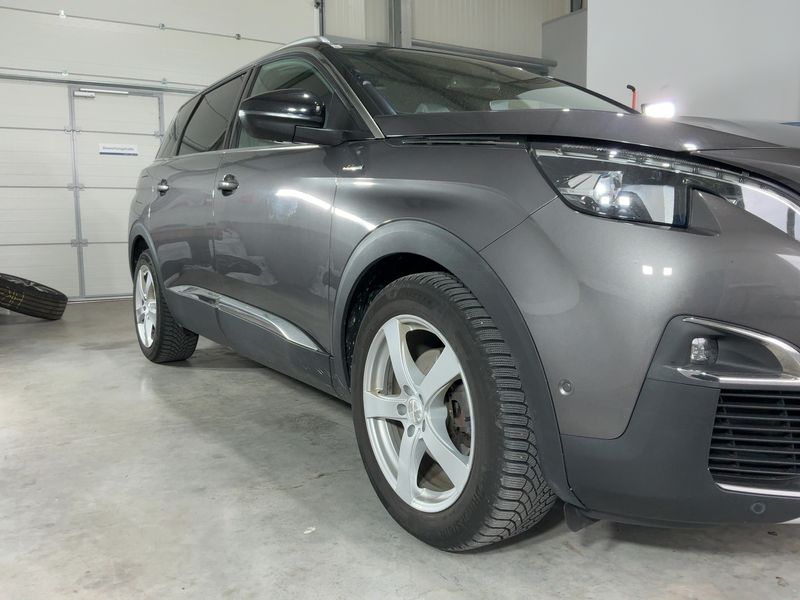 Peugeot 5008 1.5 Blue-HDi GT Line 2018 – снимка 12