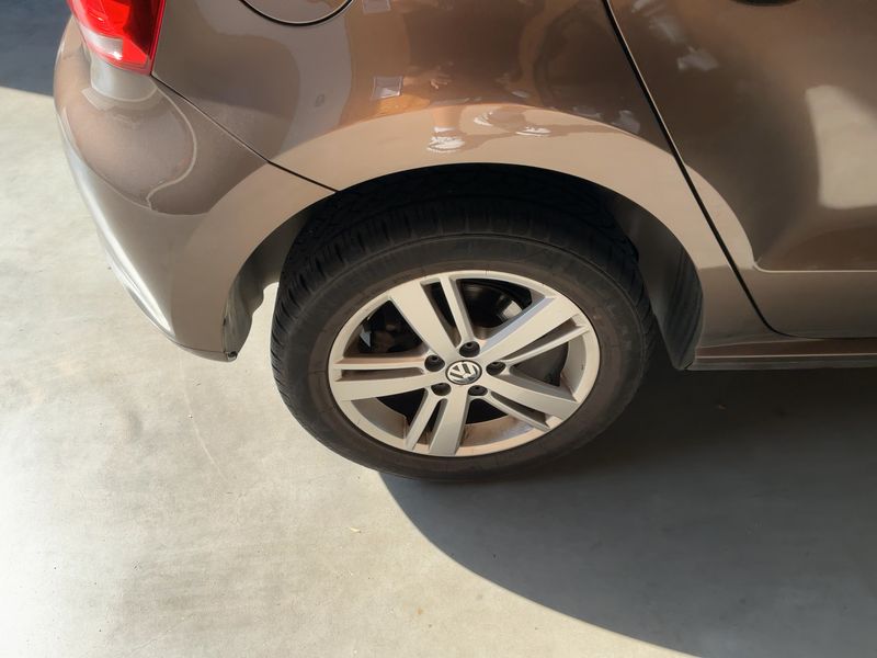 Volkswagen Polo 1.6 TDI Comfortline 2014 – снимка 9