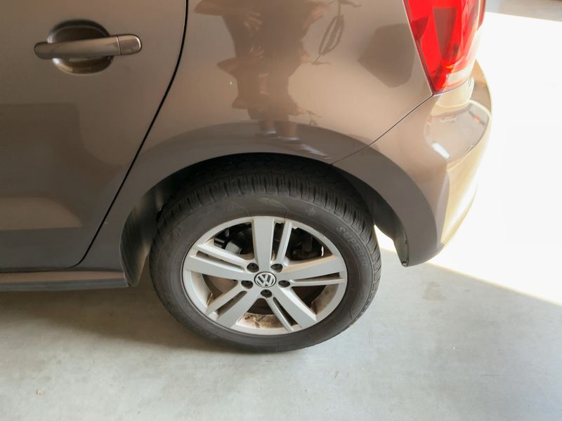 Volkswagen Polo 1.6 TDI Comfortline 2014 – снимка 5