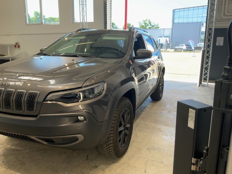 Jeep Cherokee 2.0 TGDi Trailhawk 4WD 2019 – снимка 2