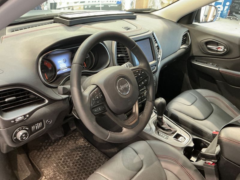 Jeep Cherokee 2.0 TGDi Trailhawk 4WD 2019 – снимка 28