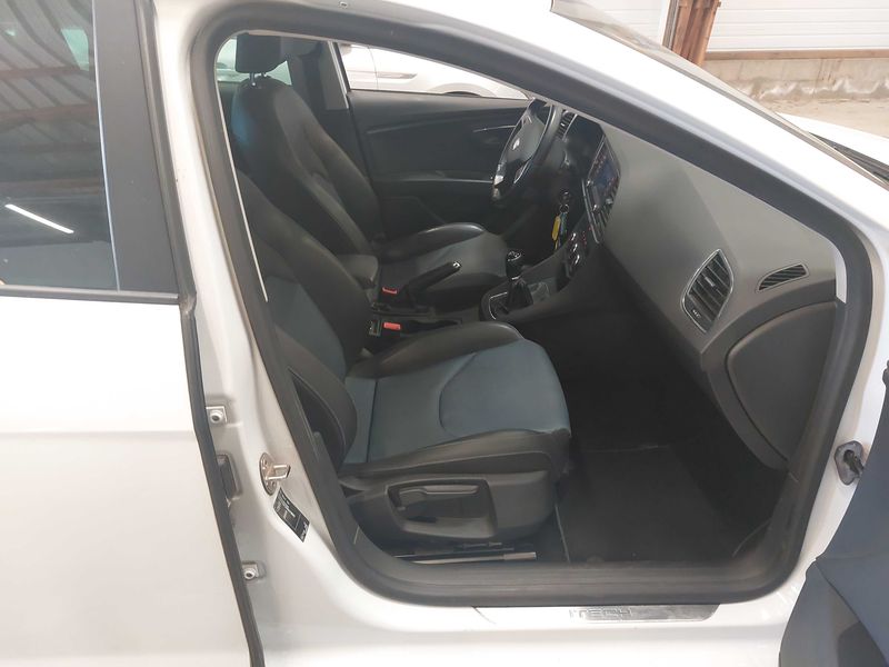 Seat Leon 1.6 TDI I-Tech 2014 – снимка 10