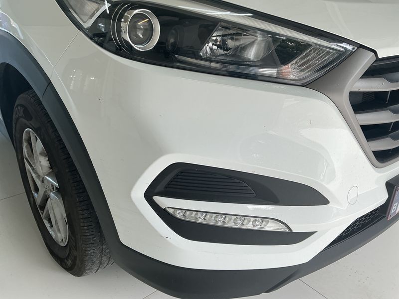 Hyundai Tucson 1.6 Classic blue 2WD 2018 – снимка 29