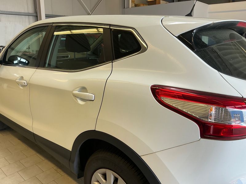 Nissan Qashqai 1.2 Visia 2014 – снимка 30