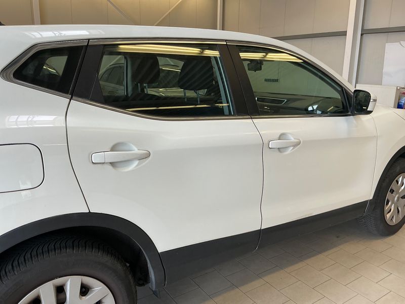 Nissan Qashqai 1.2 Visia 2014 – снимка 24
