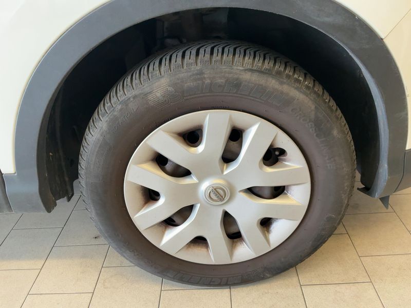 Nissan Qashqai 1.2 Visia 2014 – снимка 11