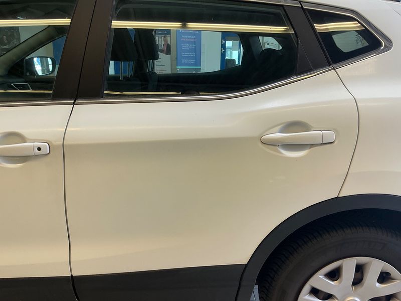 Nissan Qashqai 1.2 Visia 2014 – снимка 27