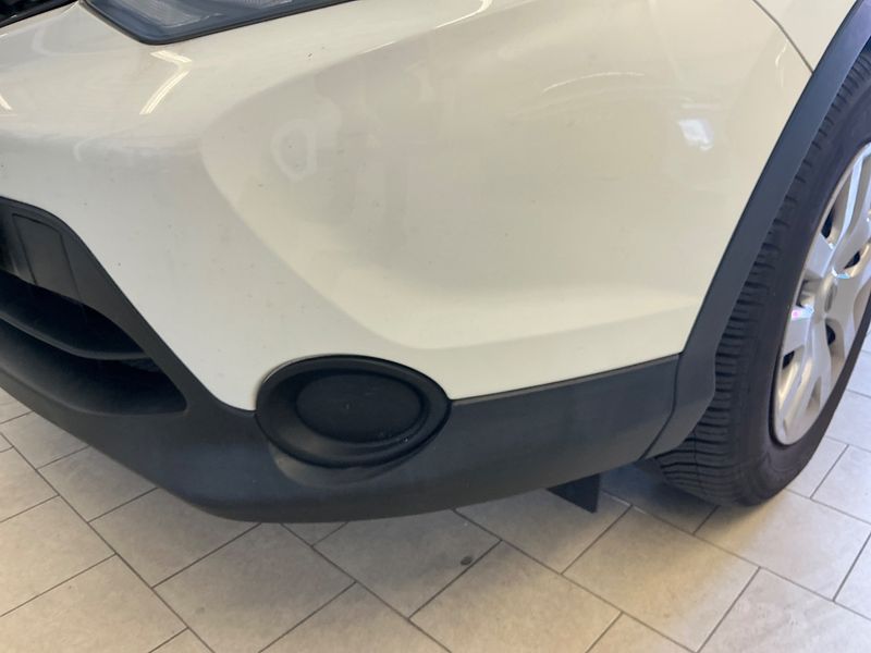Nissan Qashqai 1.2 Visia 2014 – снимка 34