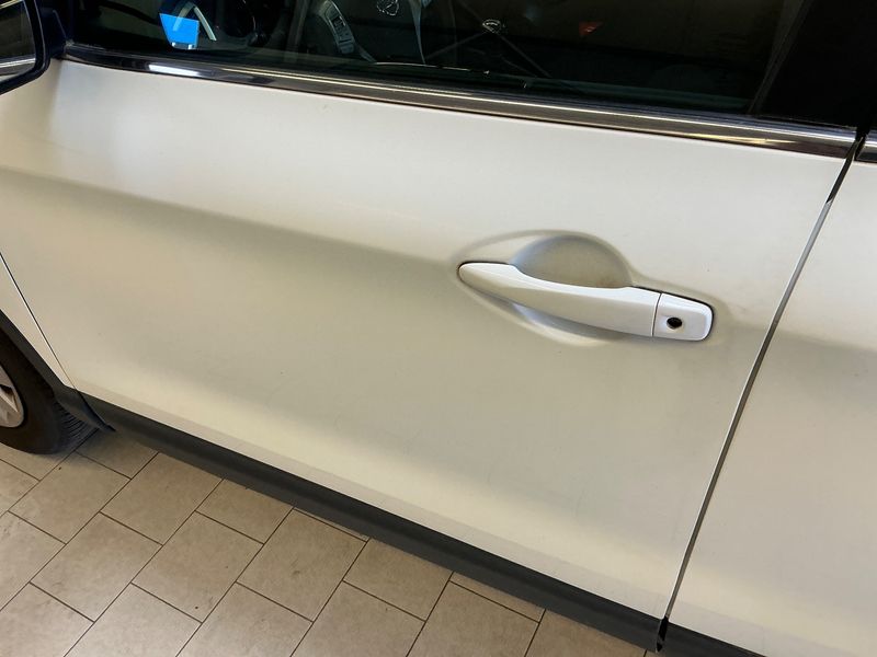 Nissan Qashqai 1.2 Visia 2014 – снимка 28