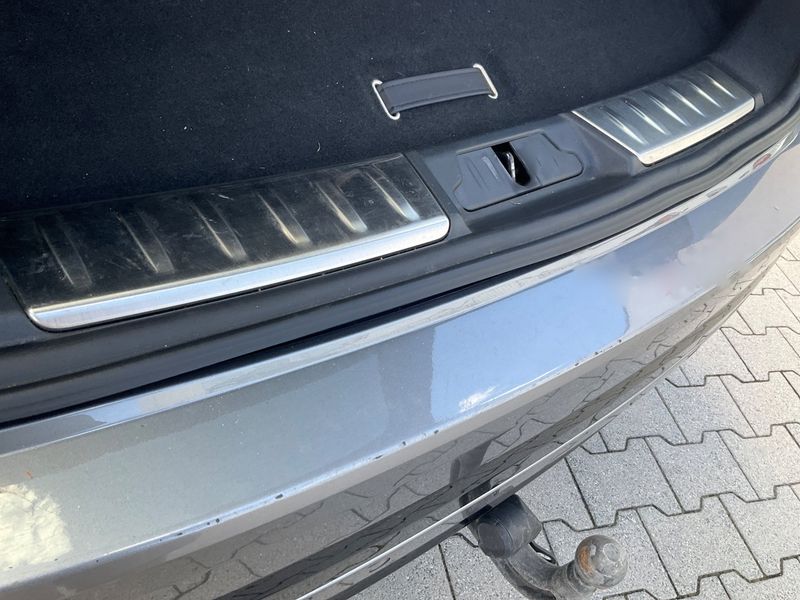 Jaguar F-Pace P400e Plug-in Hybrid R-Dynamic S AWD 2022 – снимка 24