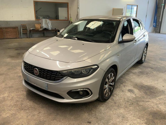 Fiat Tipo 1.6 JTDM Lounge 2016 – снимка 1