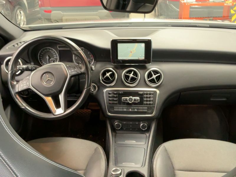 Mercedes-Benz A-Klasse A 180 CDI BlueEfficiency Executive 2015 – снимка 18