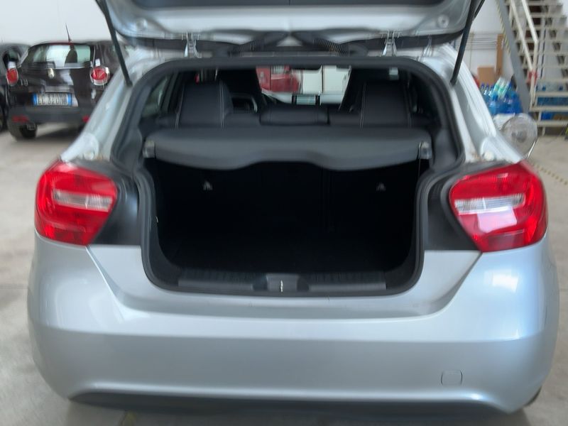 Mercedes-Benz A-Klasse A 180 CDI BlueEfficiency Executive 2015 – снимка 16
