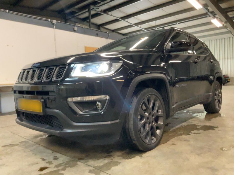 Jeep Compass 1.3 T4 4xe Plug-in Hybrid S 2021 – снимка 2
