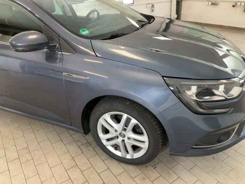 Renault Megane 1.3 TCe BOSE-Edition 2019 – снимка 12