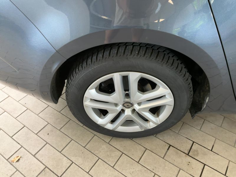 Renault Megane 1.3 TCe BOSE-Edition 2019 – снимка 9