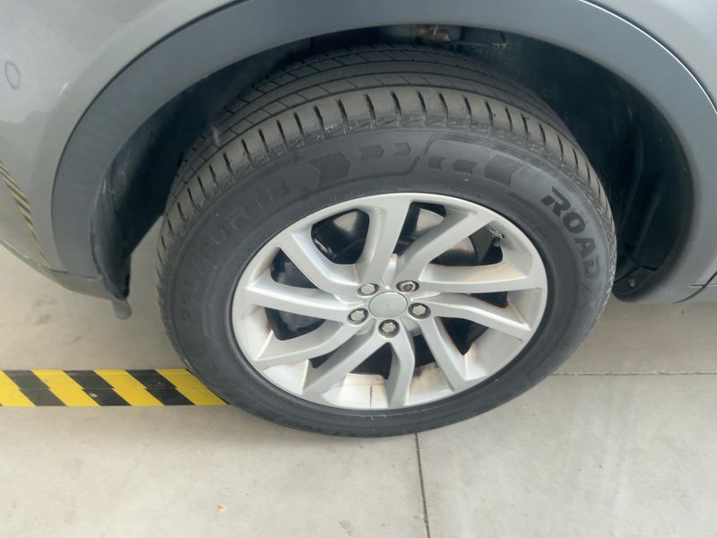 Land Rover Discovery Sport 2.0 Td4 SE AWD 2016 – снимка 3