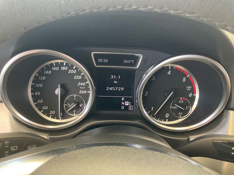 Mercedes-Benz M-Klasse ML 250 CDI Sport 2012 – снимка 13