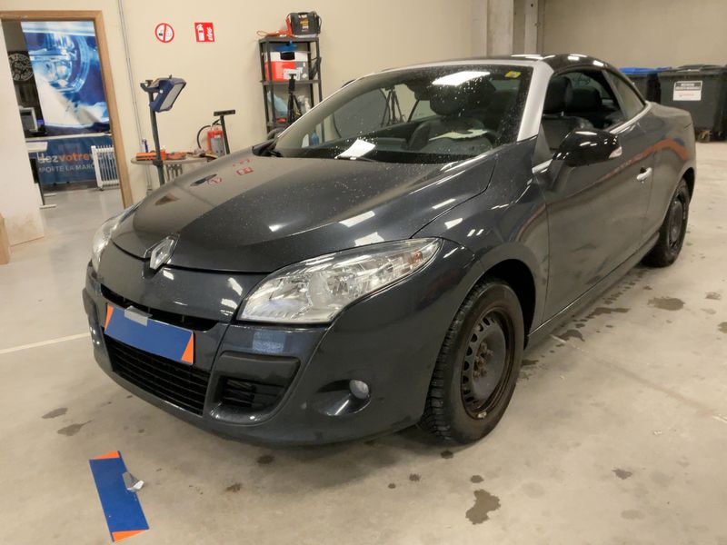 Renault Megane 1.5 dCi Luxe 2012 – снимка 2