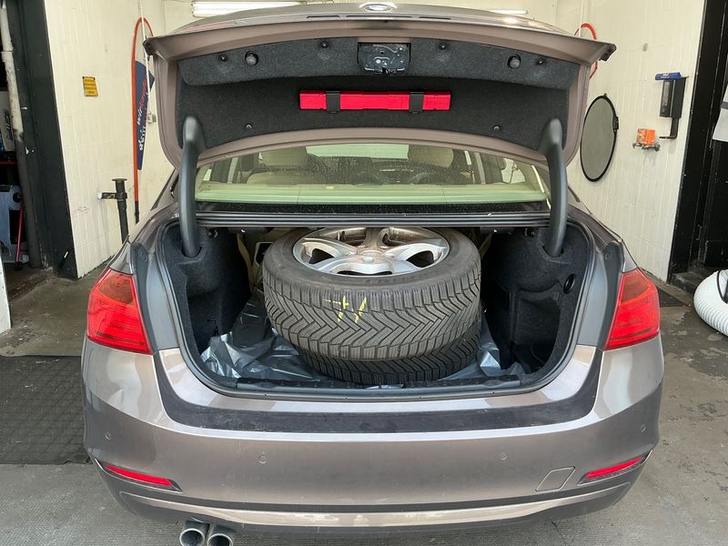 BMW 3er 330d 2014 – снимка 16