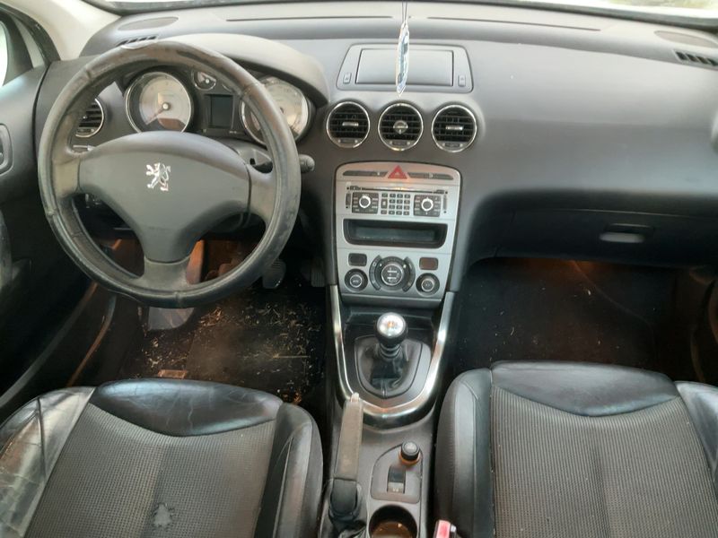 Peugeot 308 1.6 HDi Feline 2008 – снимка 16