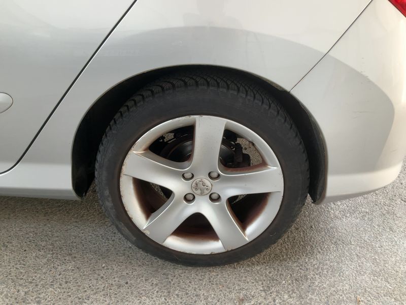 Peugeot 308 1.6 HDi Feline 2008 – снимка 5
